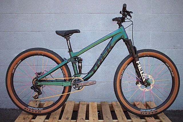 Trek Ticket S Large 26" Alloy 7 Speed SRAM GX Full Suspension Dirt Jump FR Bike